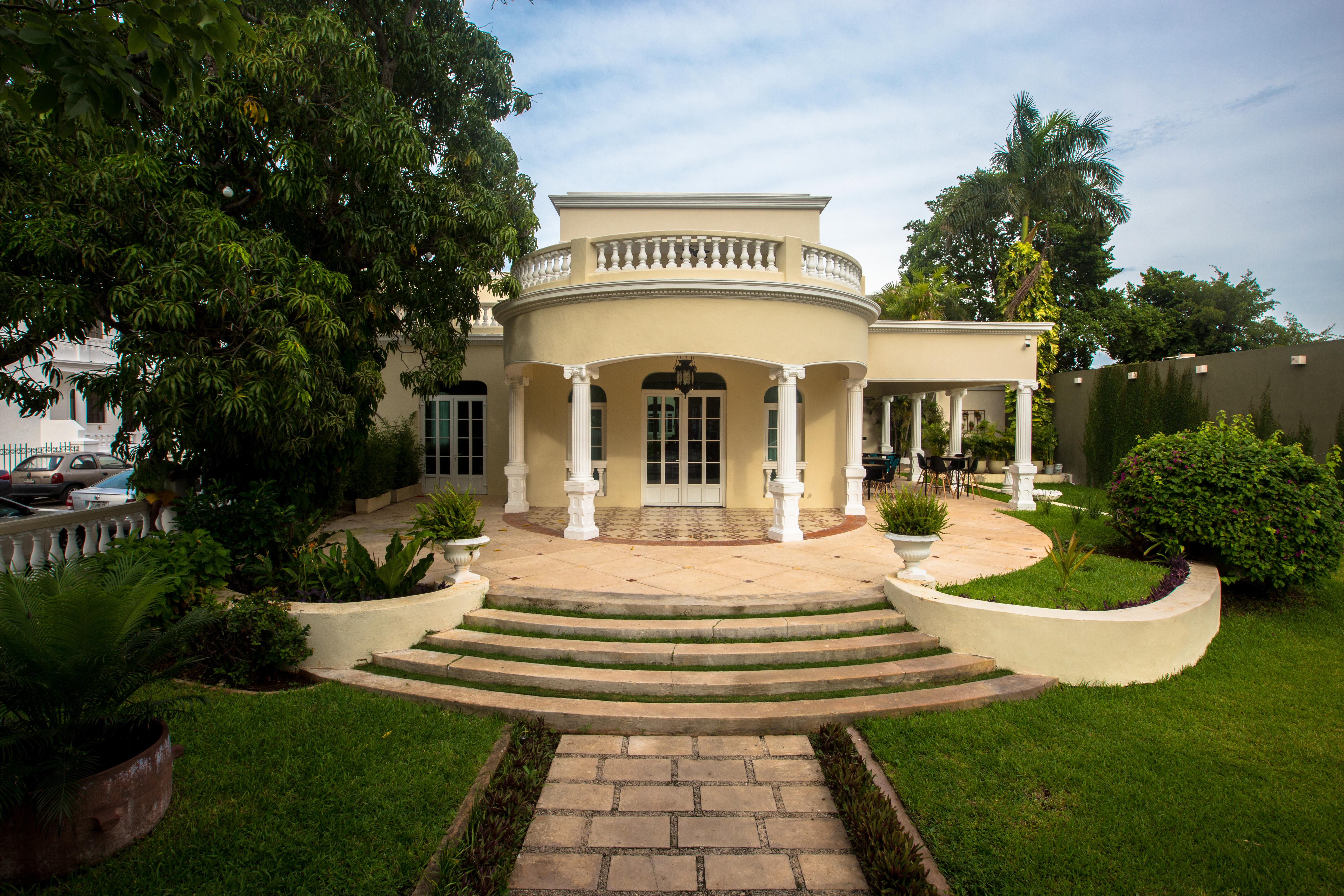 Delfina Mansion Boutique Hotel