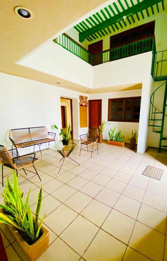 Casa Colonial González Pensión *