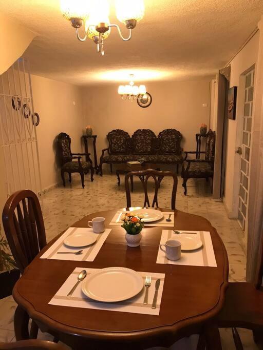 Apartamento Victoria, Merida, Paseo Montejo With Pool *