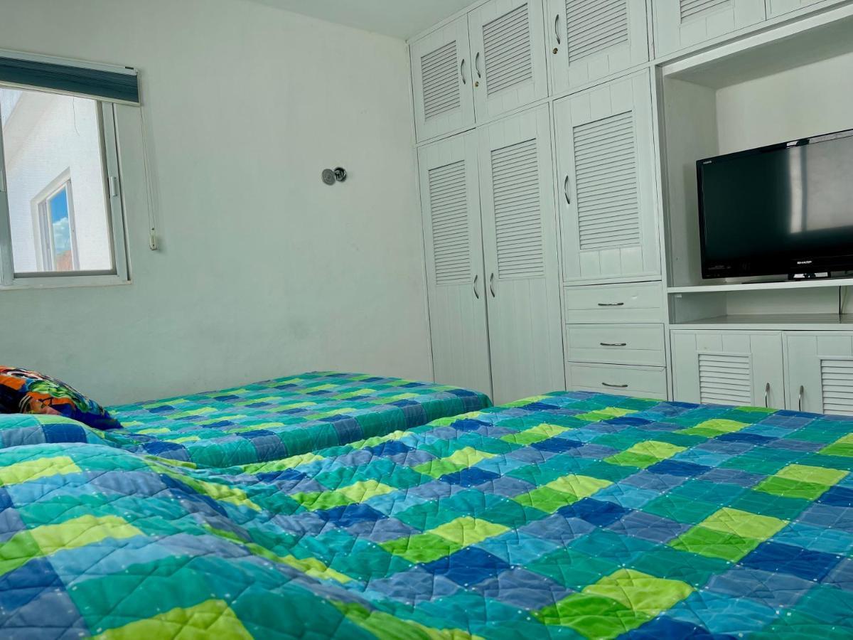 Casa Familiar Privado En *