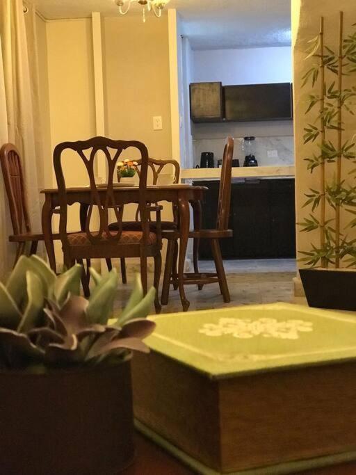 Apartamento Victoria, Merida, Paseo Montejo With Pool *
