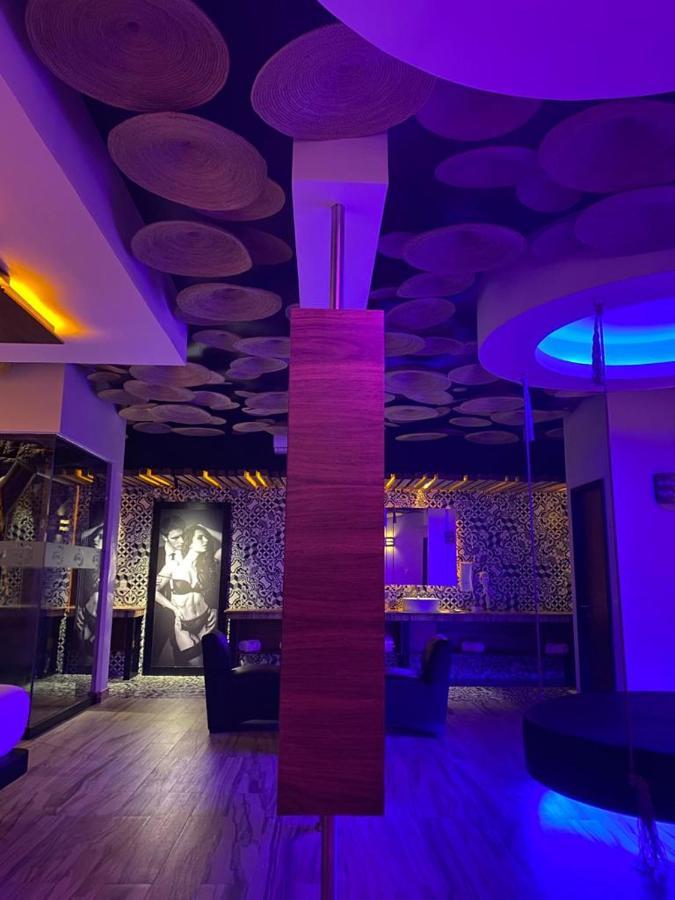 Nagaste Sensuous Travels Hotel del amor Mérida