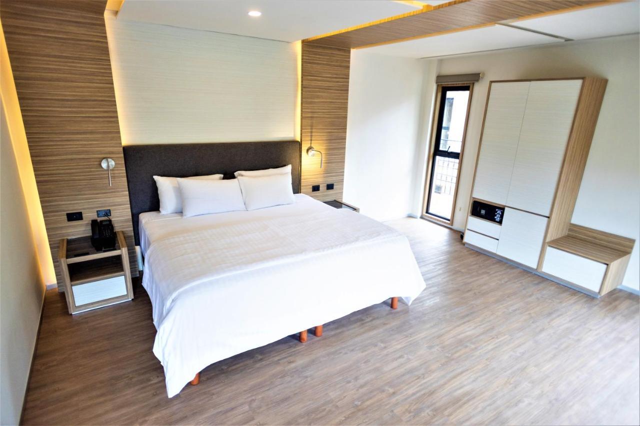 Plaza By Kavia Hotel 4*