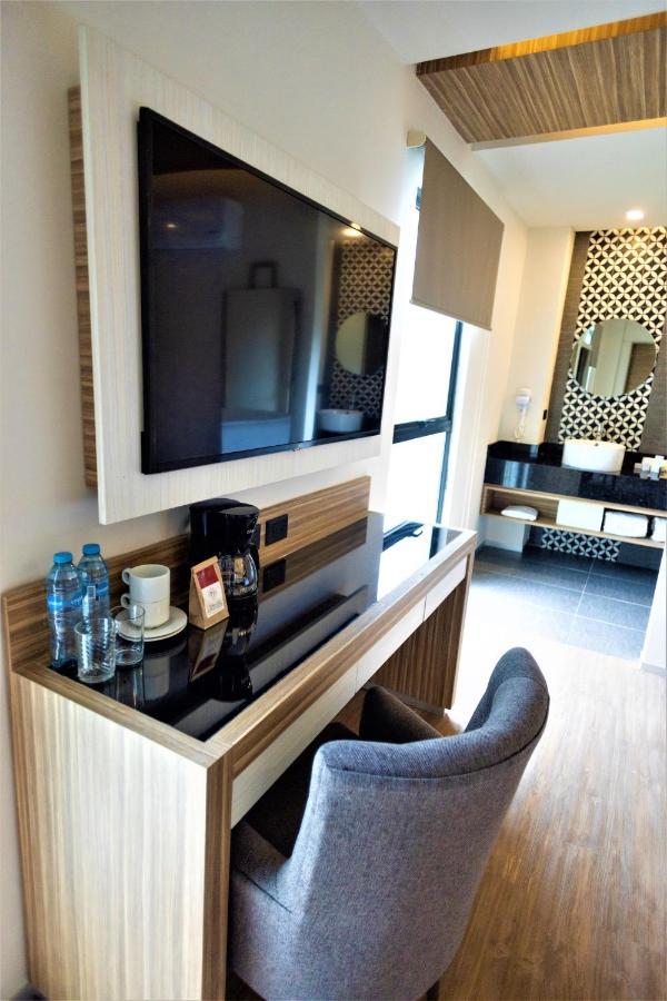 Plaza By Kavia Hotel 4*