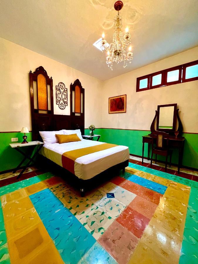 Casa Cayetana Paseo Montejo Centro Hotel