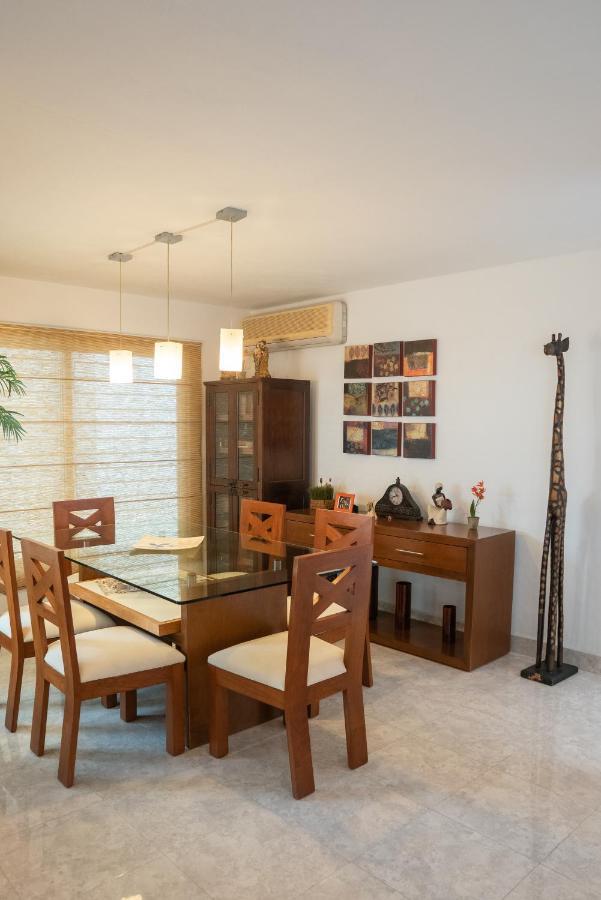 Casa Familiar Privado En *