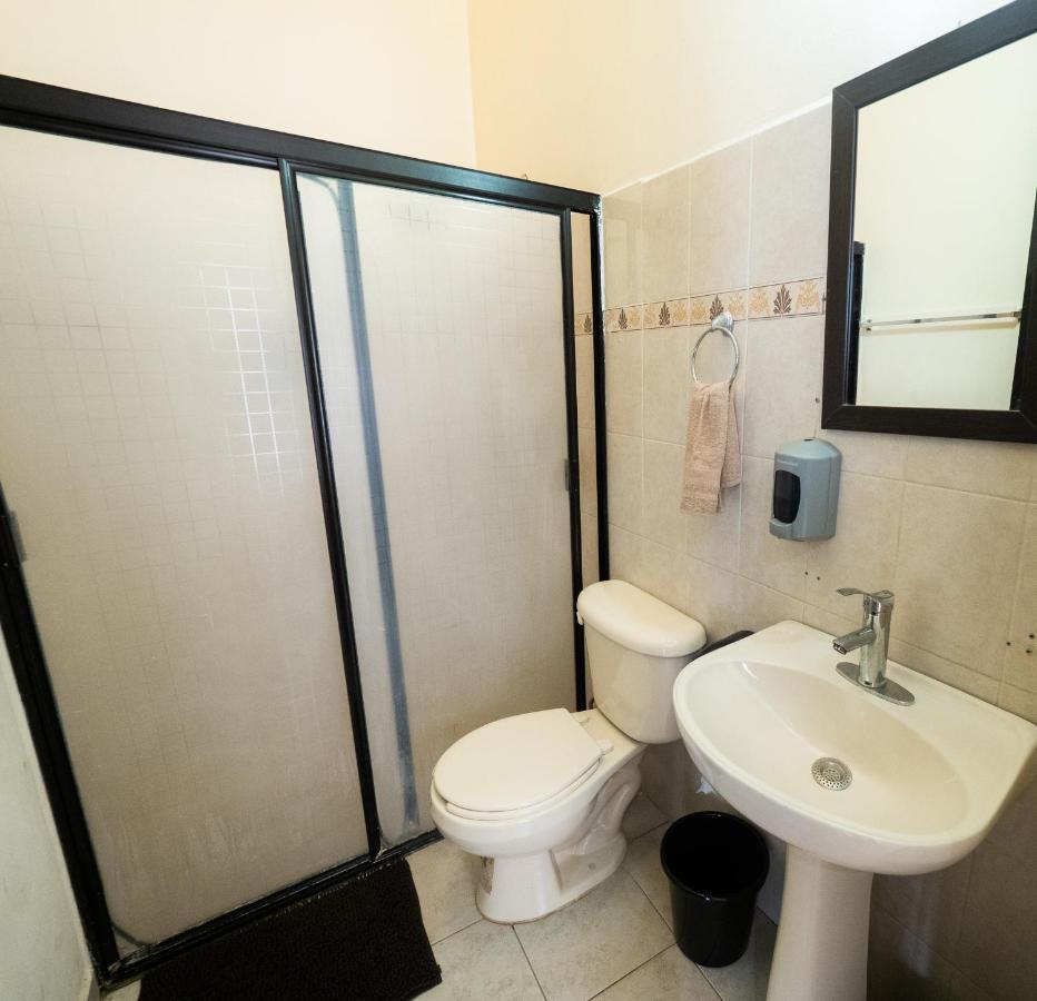 Nido Colibri - Private And Dorms In Remate De Paseo Montejo Hotel *
