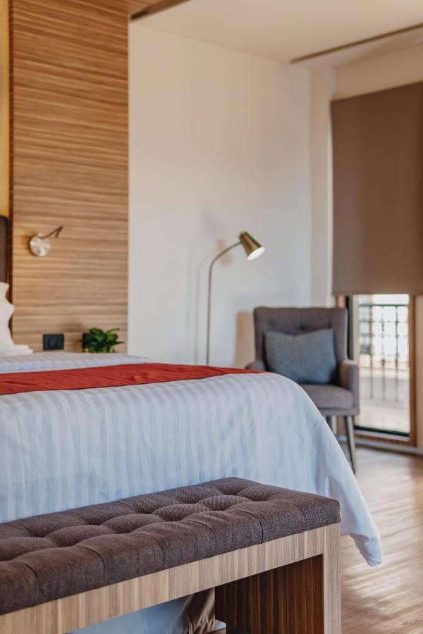 Plaza By Kavia Hotel 4*