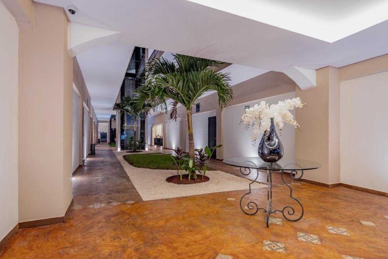 Plaza By Kavia Hotel 4*