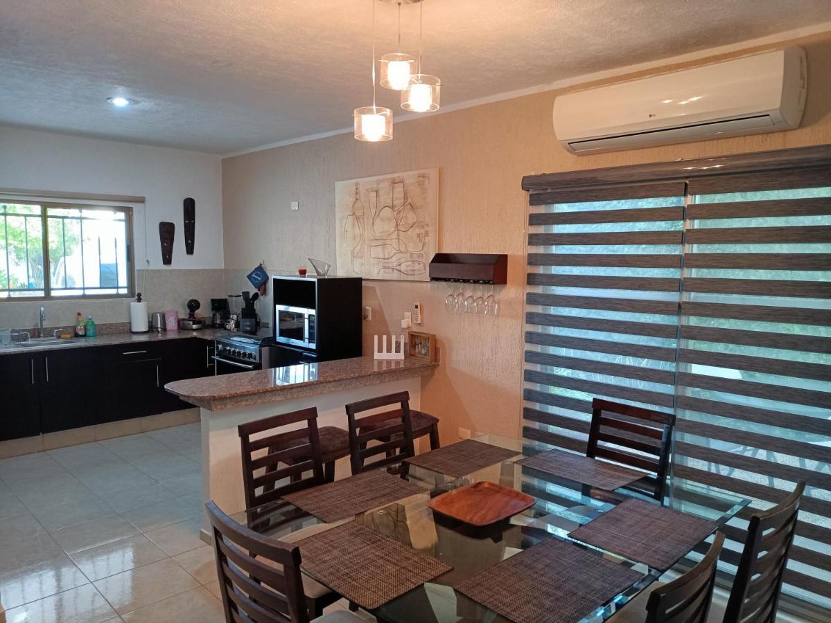 Casa Hector, Con Jacuzzi, Cerca Del Foro Gnp. * Merida