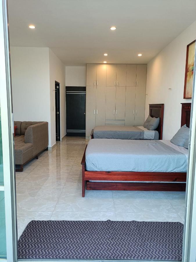 Casa Hector, Con Jacuzzi, Cerca Del Foro Gnp. * Merida