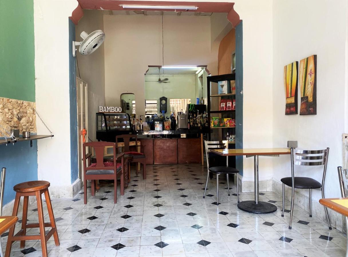 Hotel Oyo Espinosa 2*