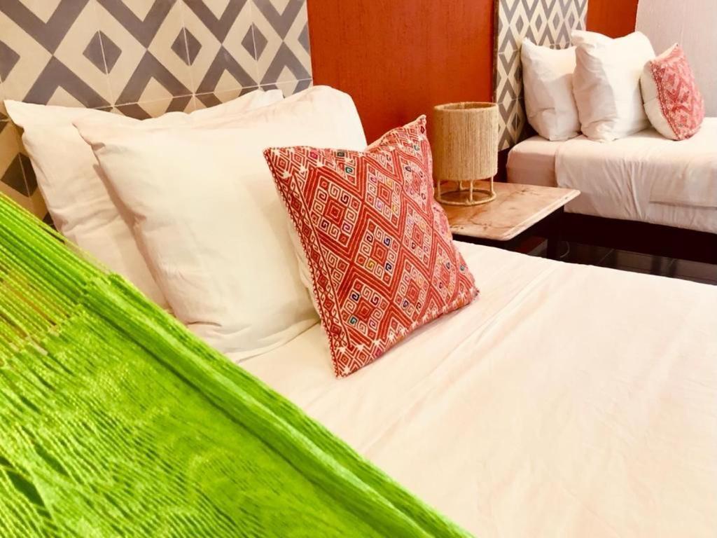 Bugambilia Colonial Charm With Spacious Design And Private Pool Five Minutes From Downtown * Mérida