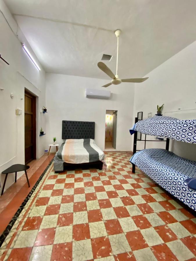 Casa Colonial González Pensión *