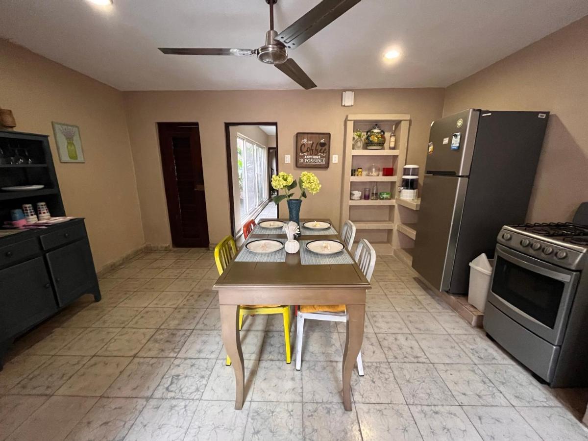 Location In Santa Lucía Only 3blocks To Cathedral *