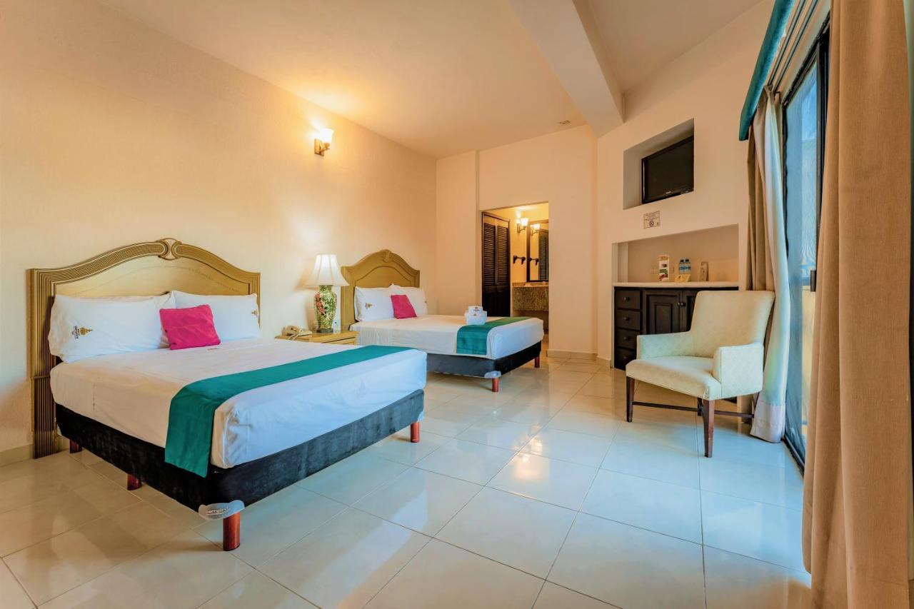 Maison Del Embajador 4*