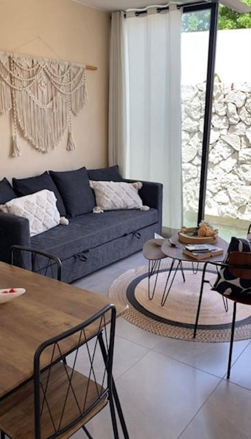 Maia, Lovely 1 Bedroom With Pool Apartment