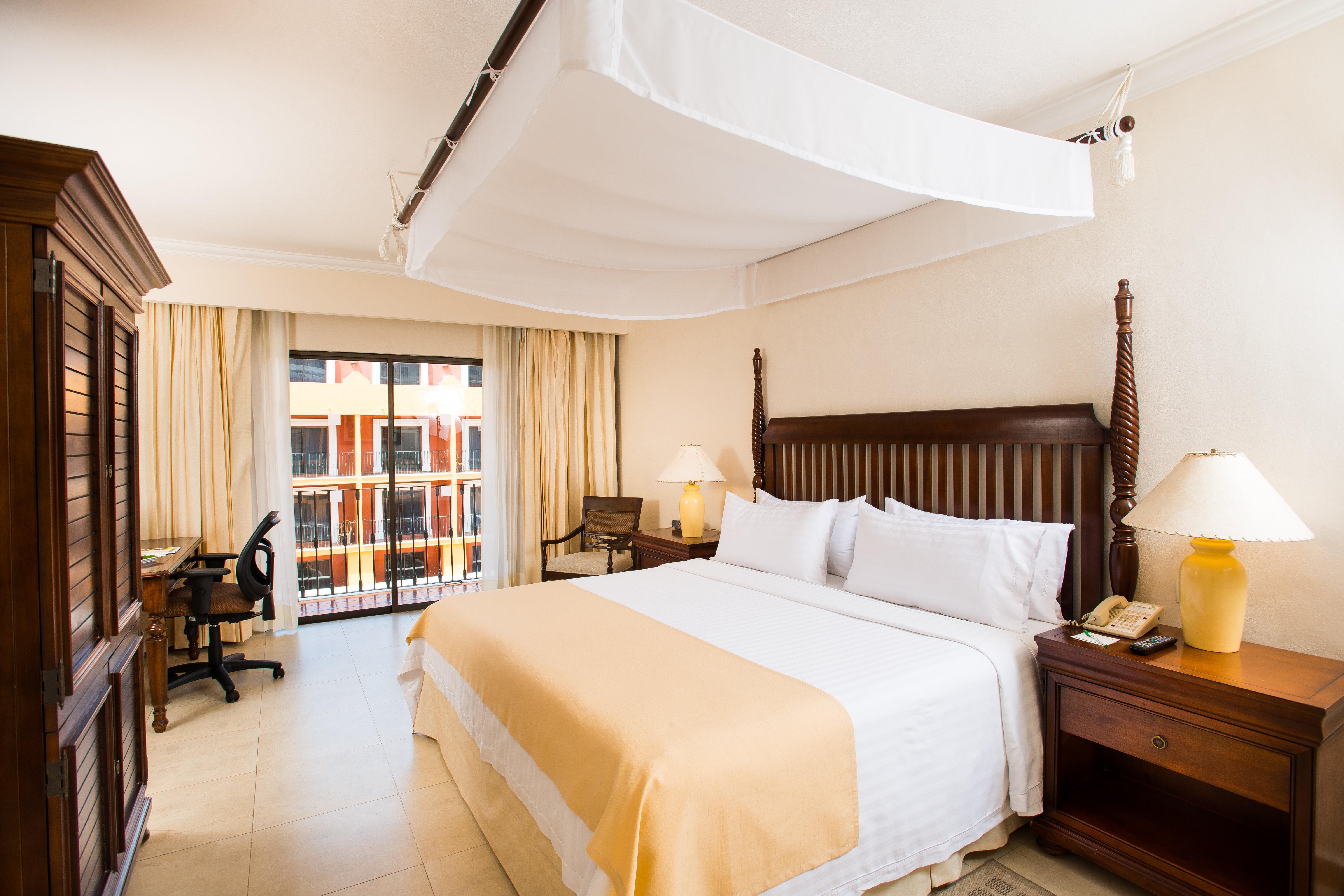 Hotel By Ihg