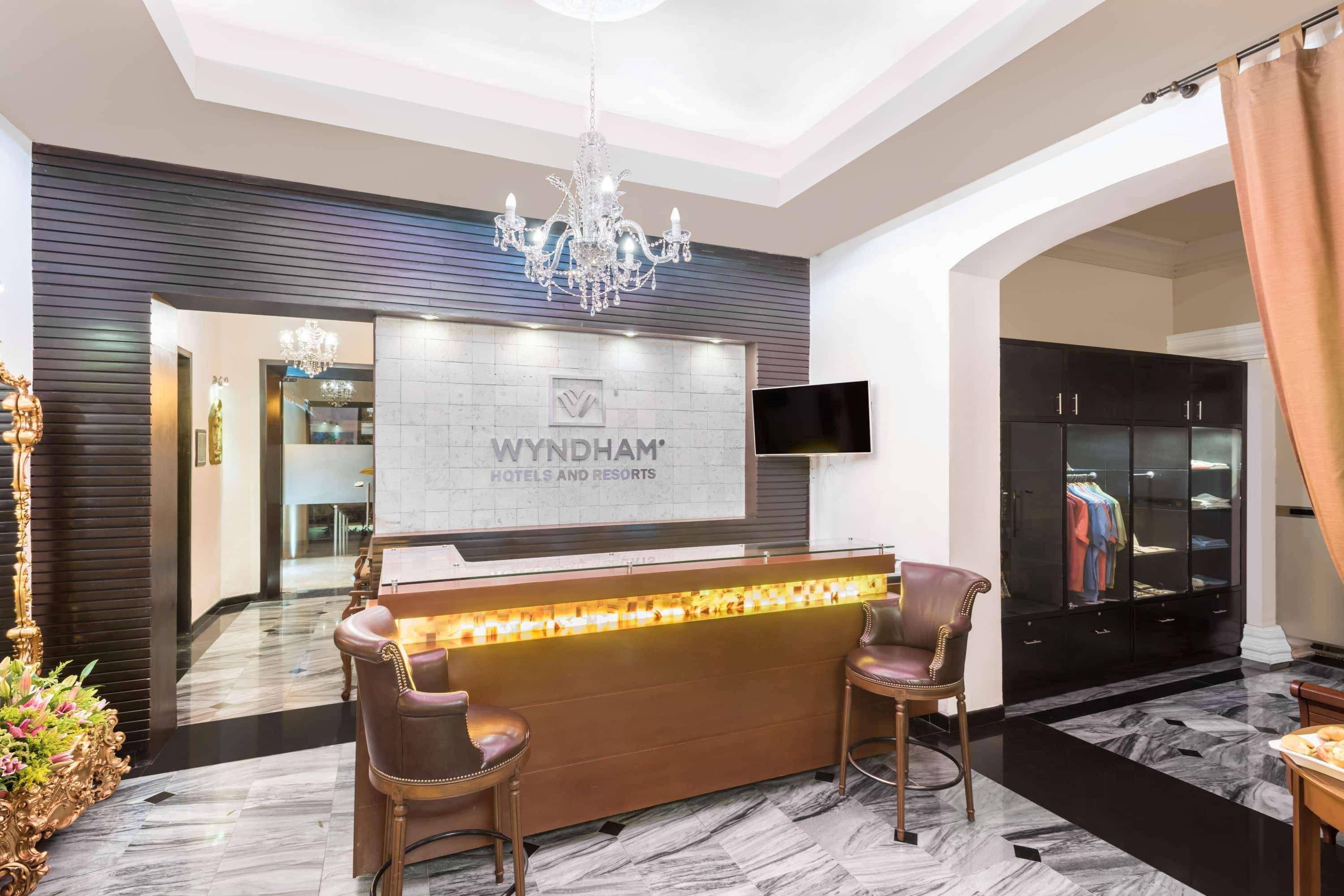 Wyndham Hotel