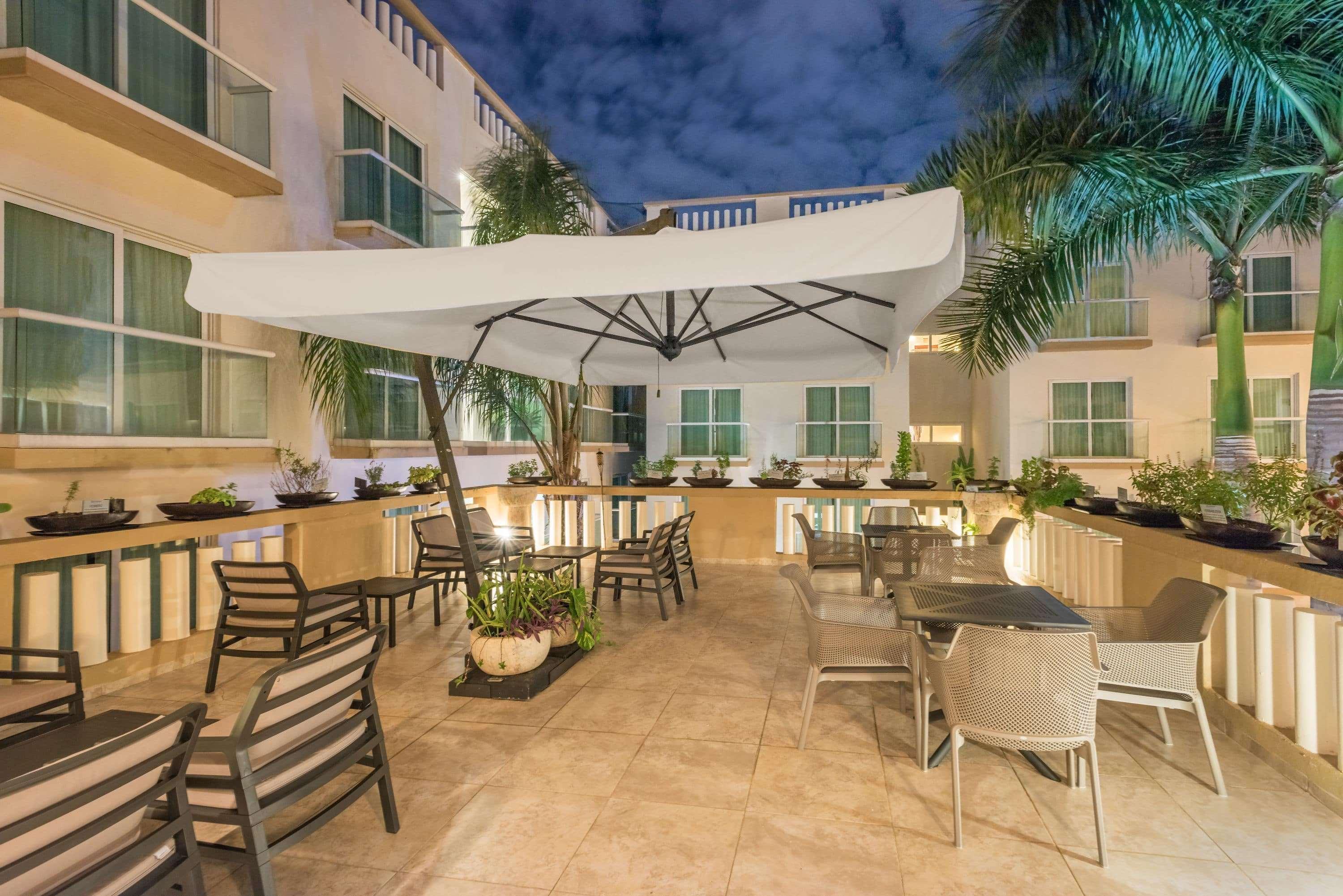 Wyndham Hotel