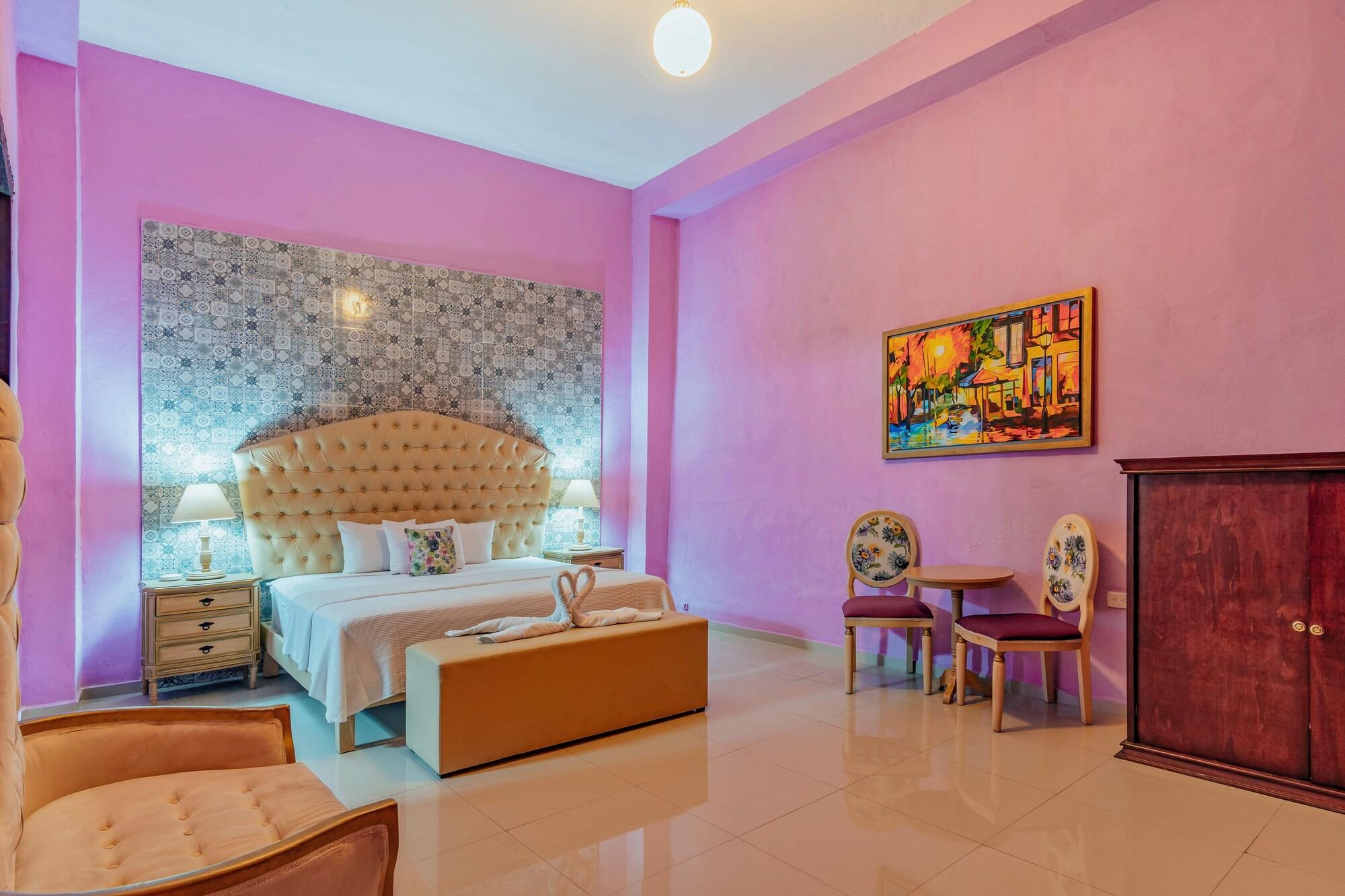 Lavanda Cas Hotel