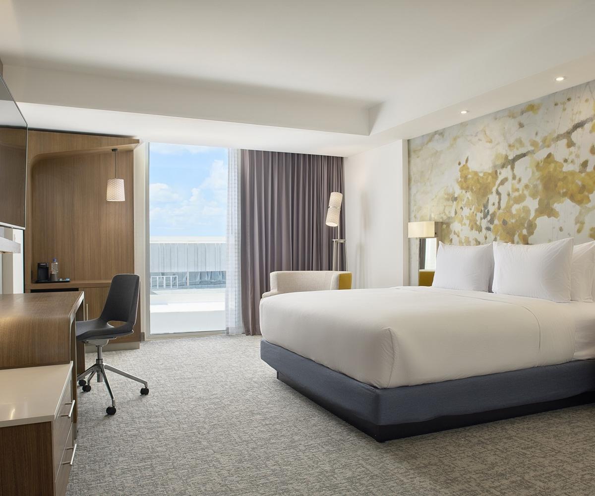 Courtyard By Marriott Downtown 4*