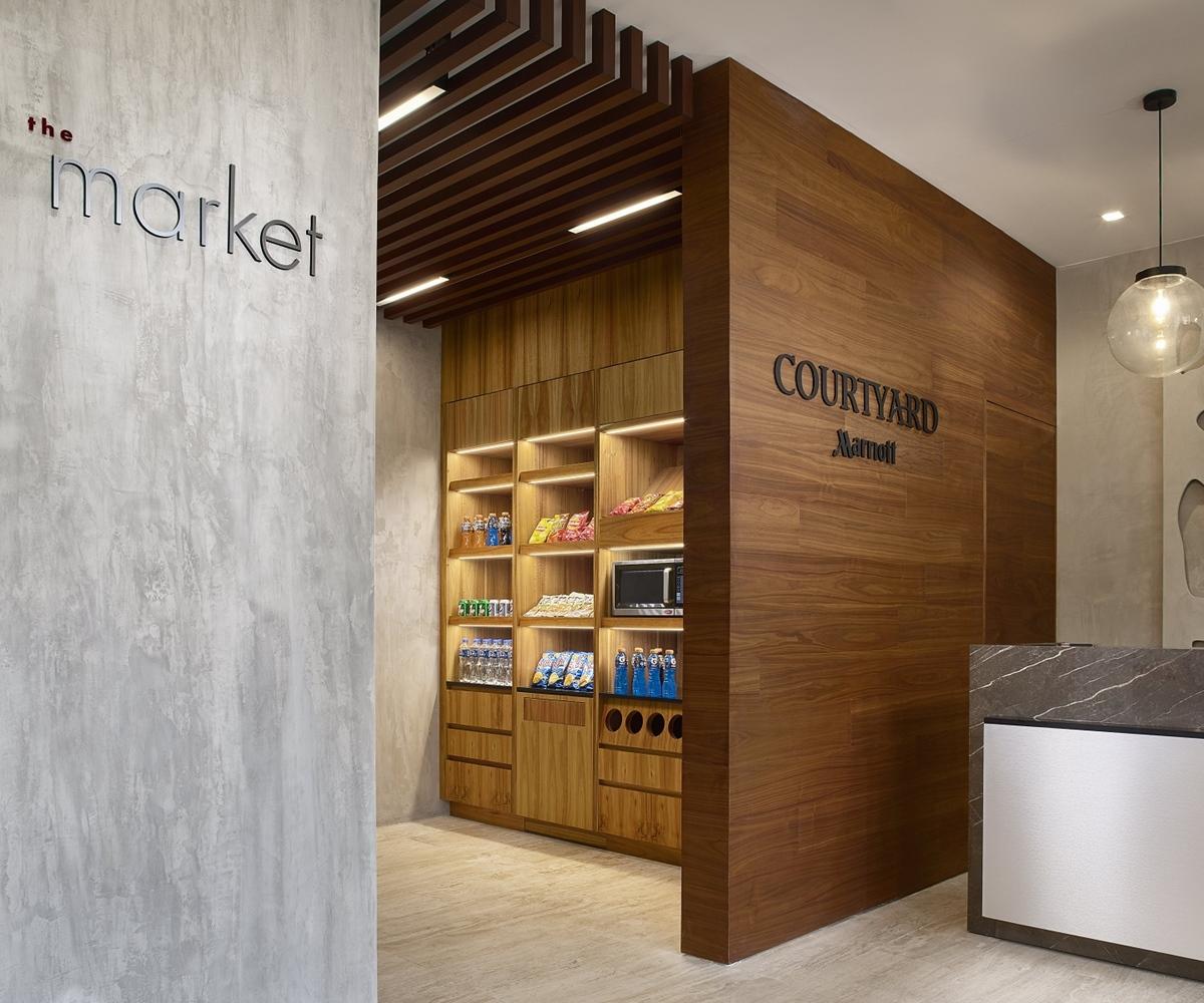 Courtyard By Marriott Downtown Hotel 4*