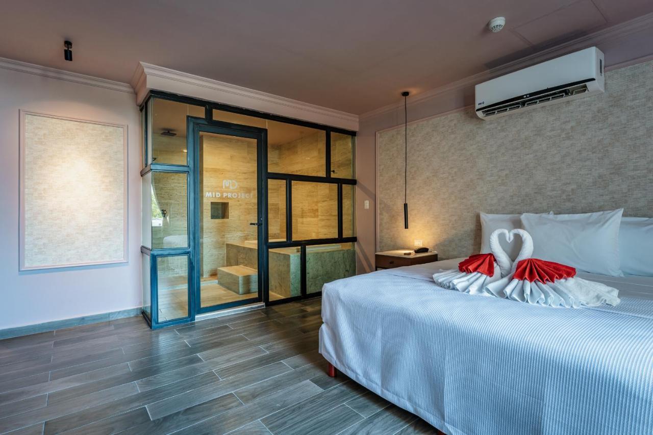 Mid Project Hotel