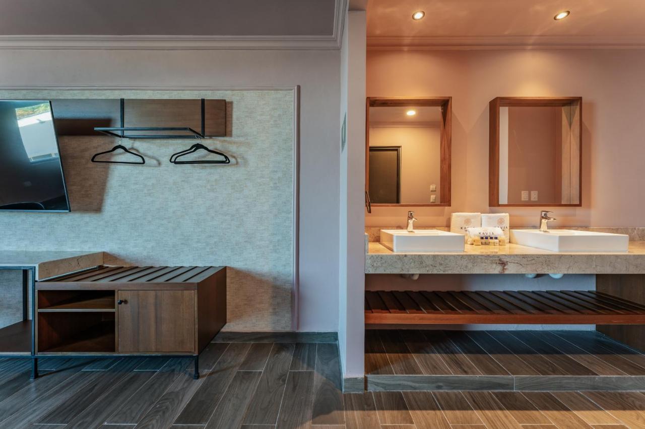Mid Project Hotel