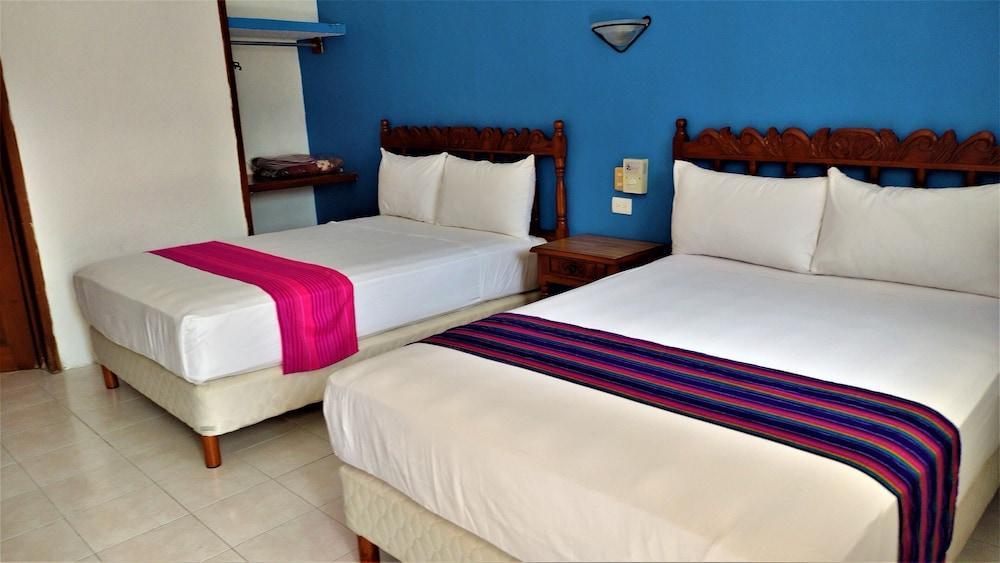 Hotel San Juan 3*