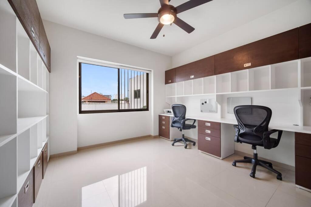 4br Family House With Pool * Merida