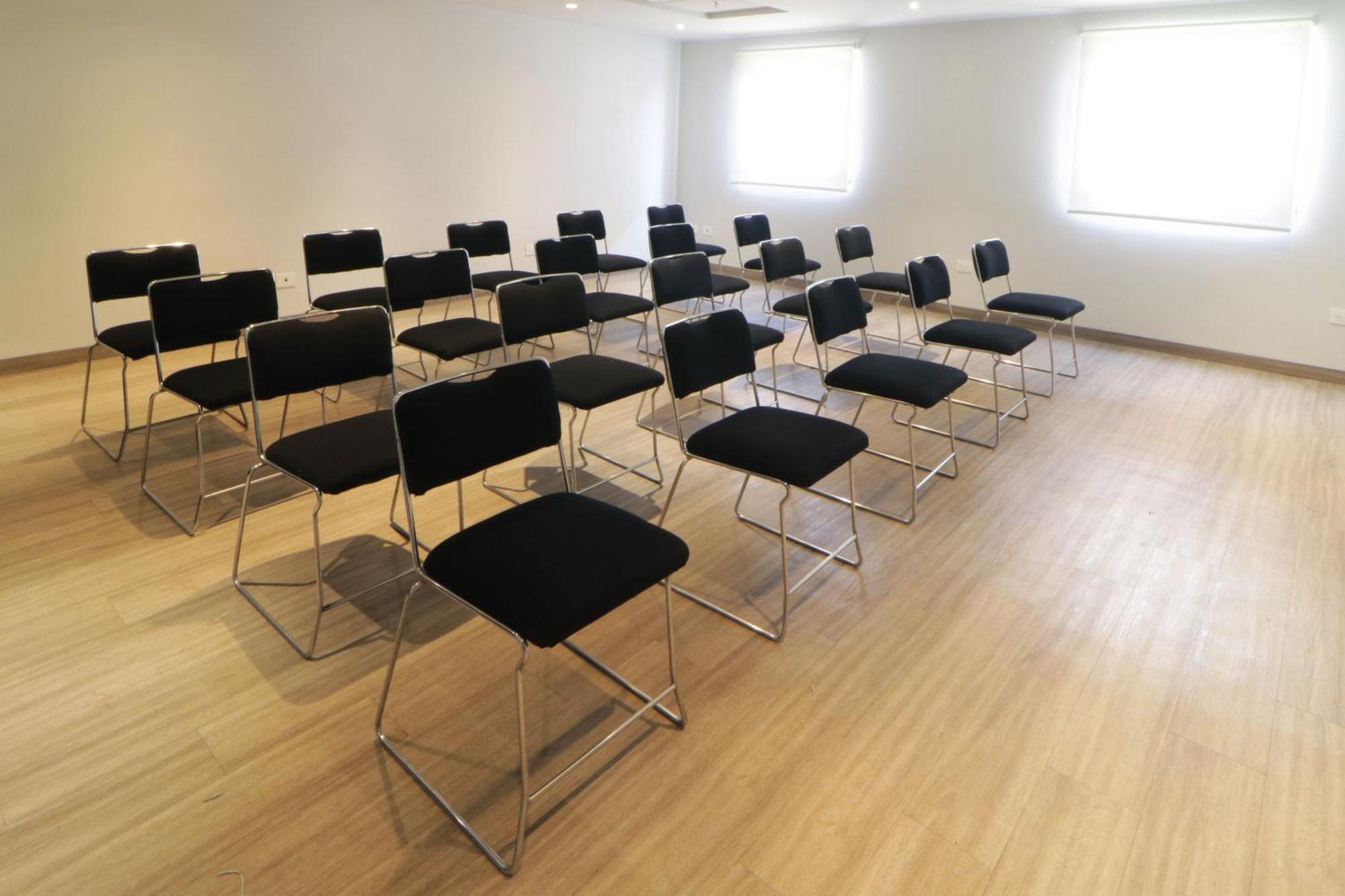 Hotel Express Junior Altabrisa 3*