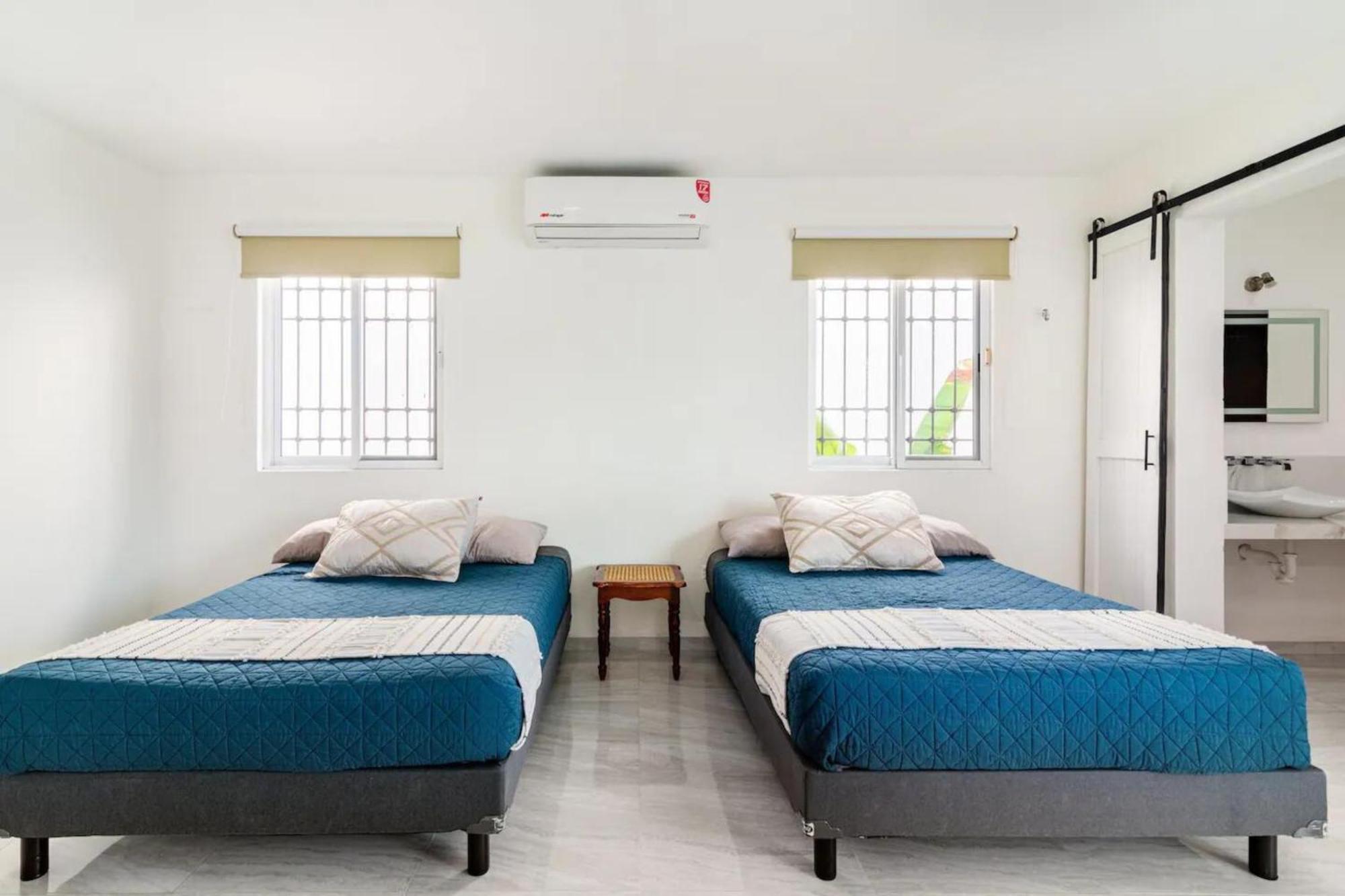 Moderna Con Alberca, Gimnasio Y Cochera Villa Mérida