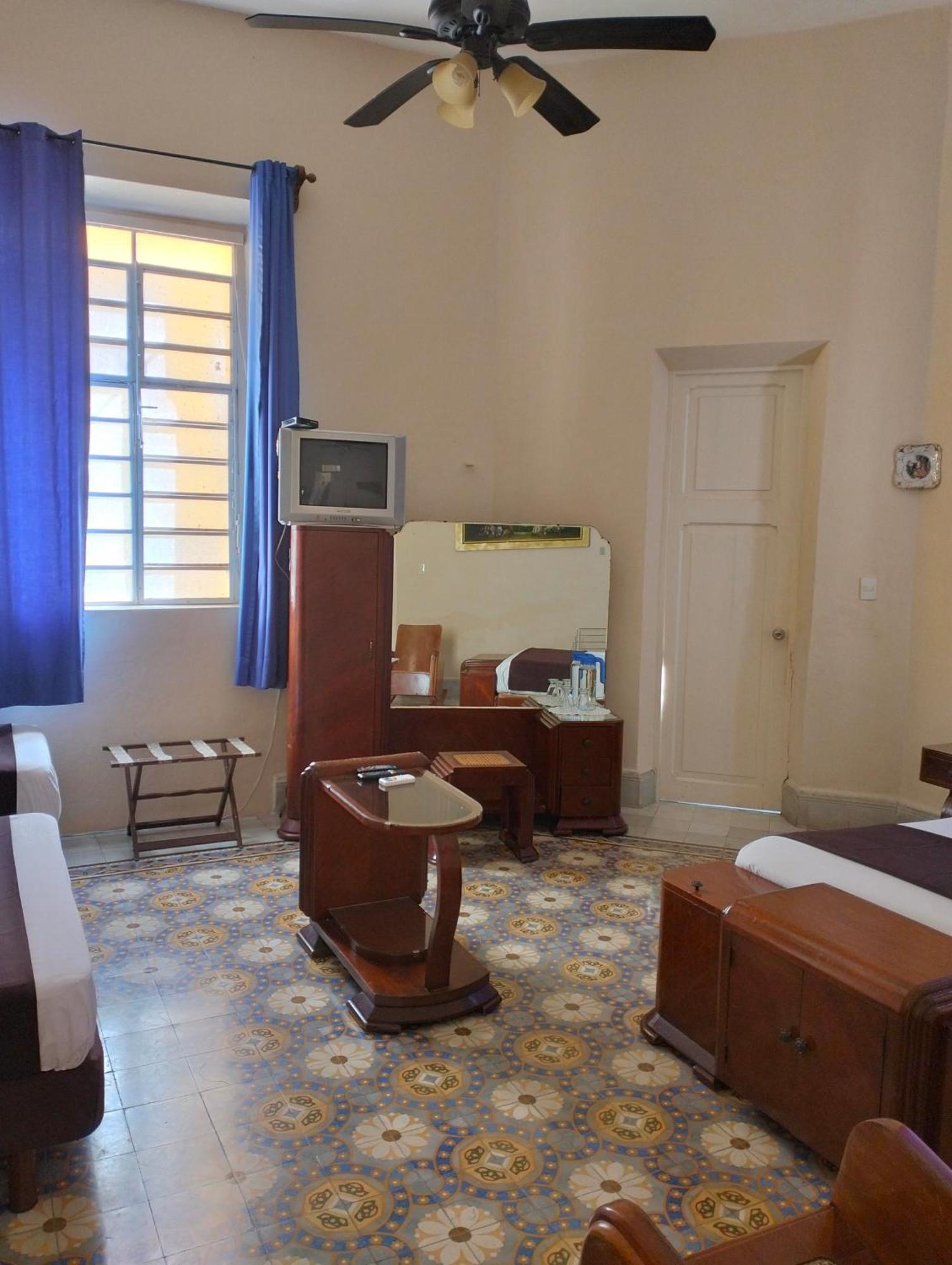 La Casa Del Turix Pensión Mérida