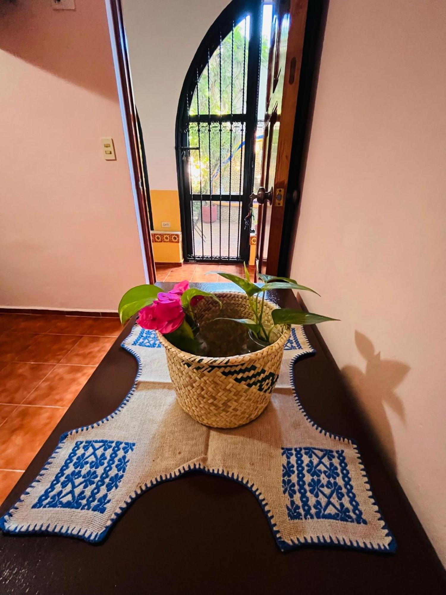 Casa Tres Colibries Bed and breakfast *