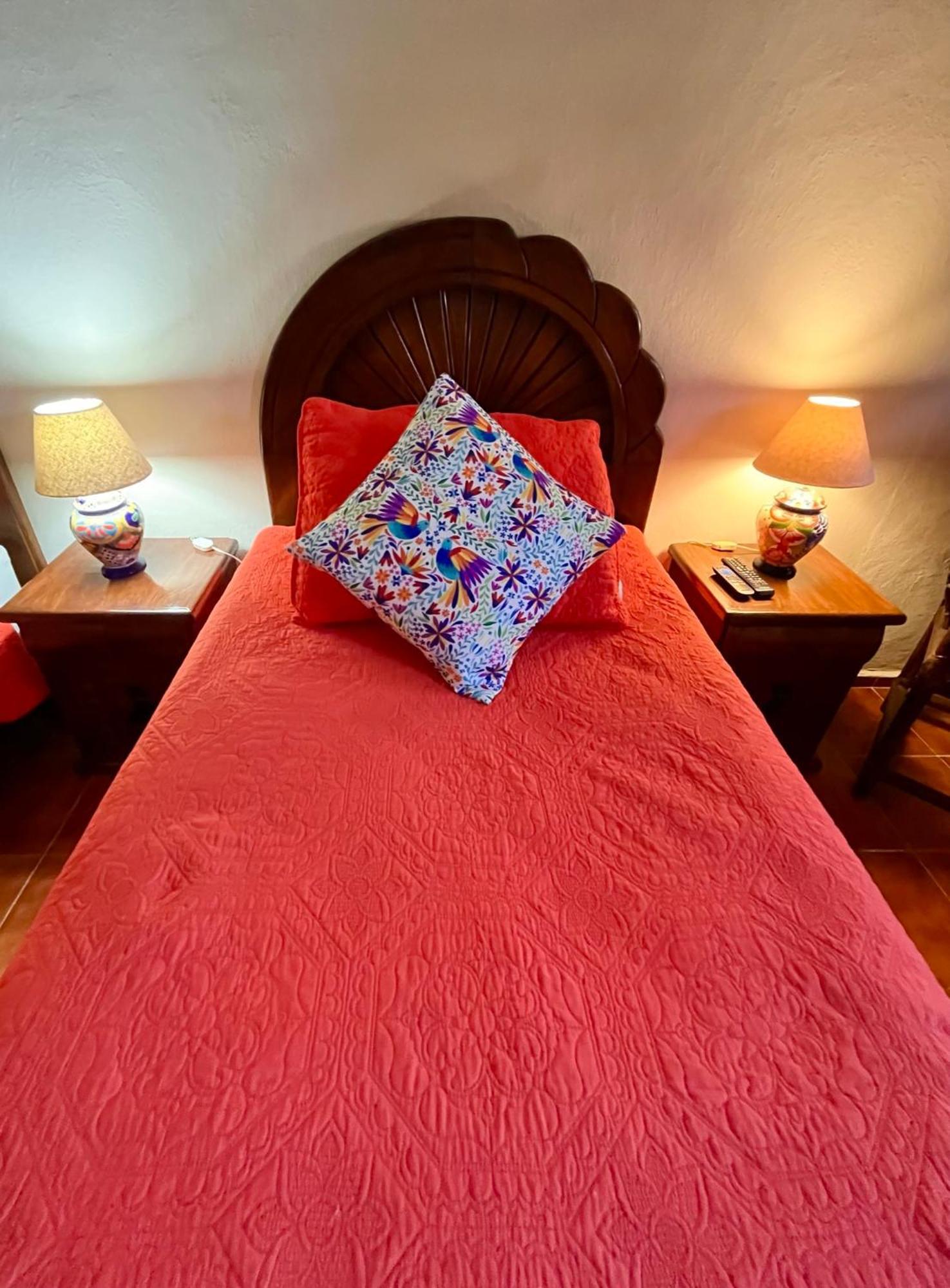 Casa Tres Colibries Bed and breakfast