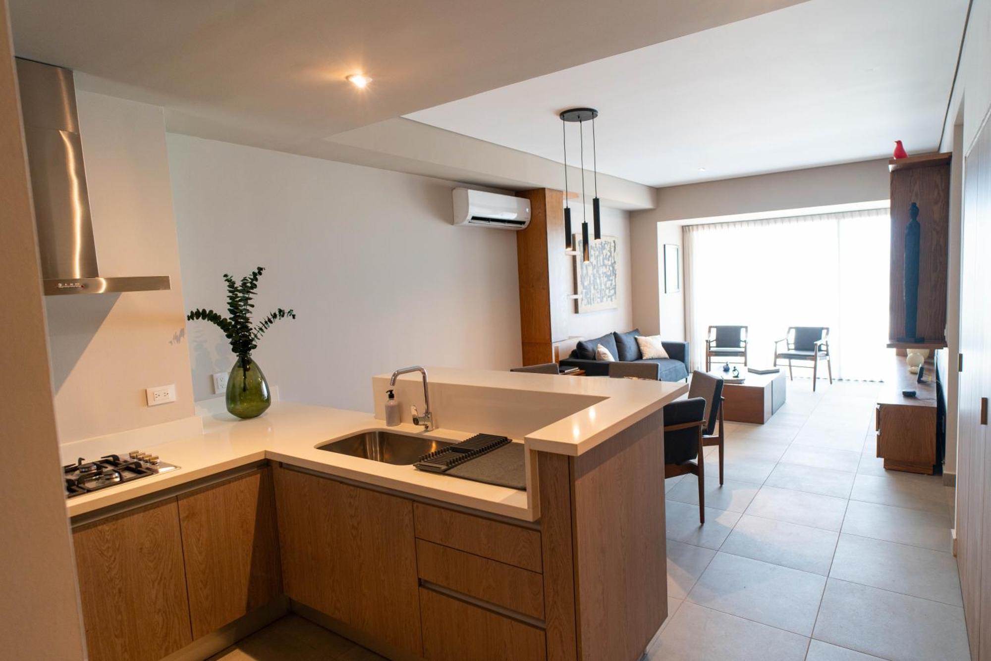 12173 Brand New Lux Signature Us Consulate Holiday home *