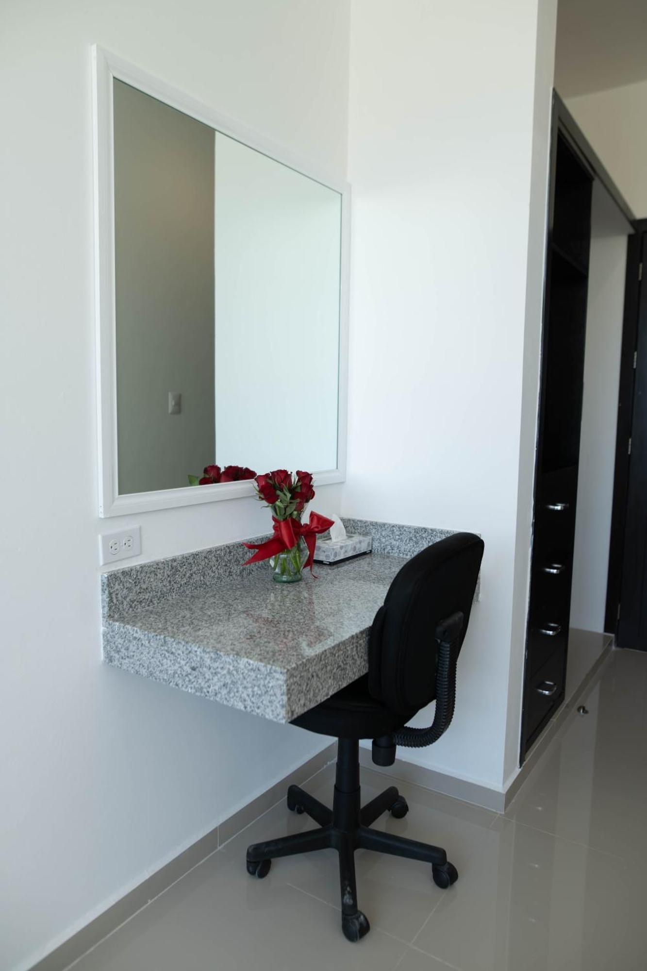 Hotel & Yuca Siglo Xxi 4*