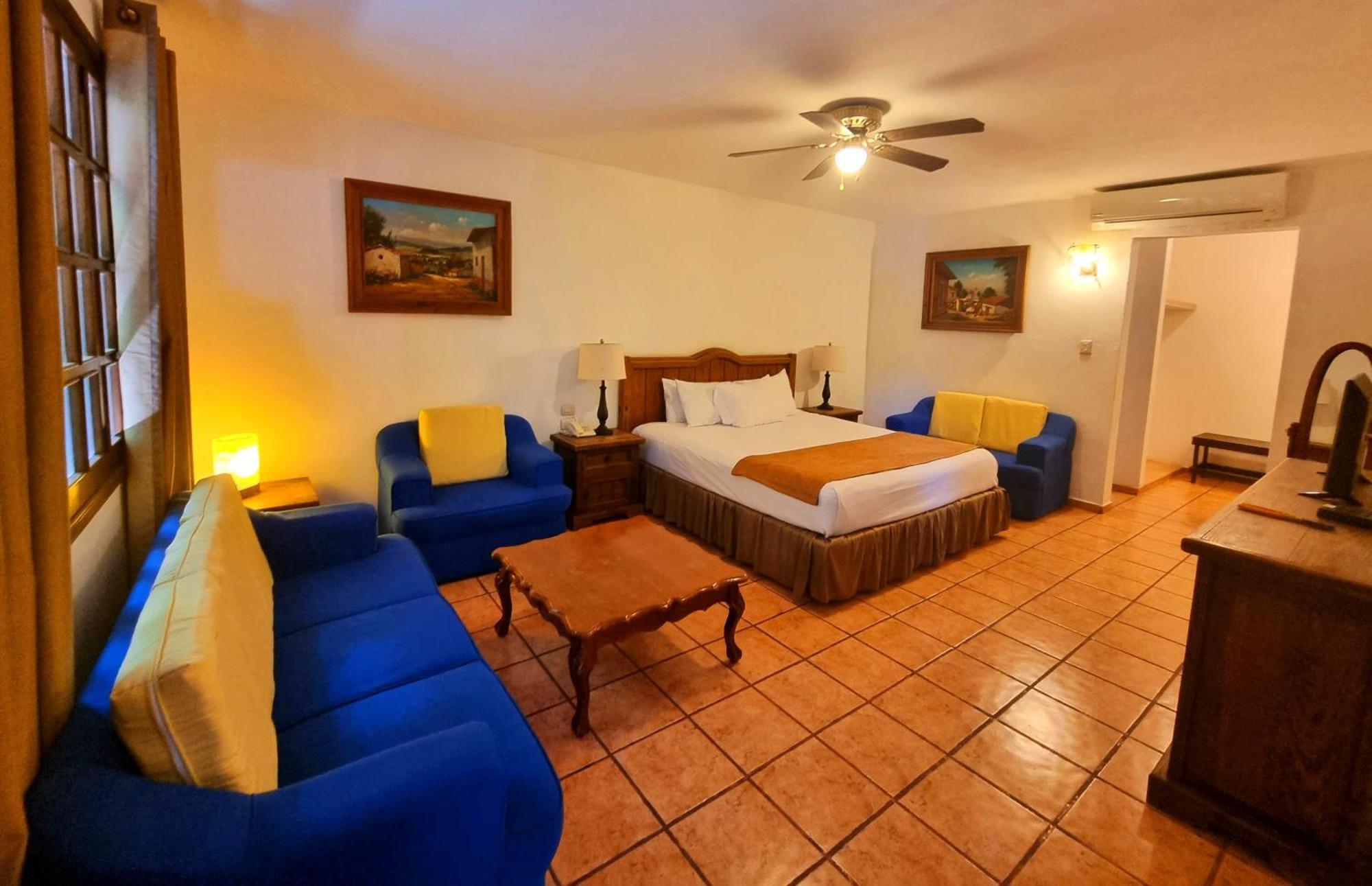 Holly Hotel Merida