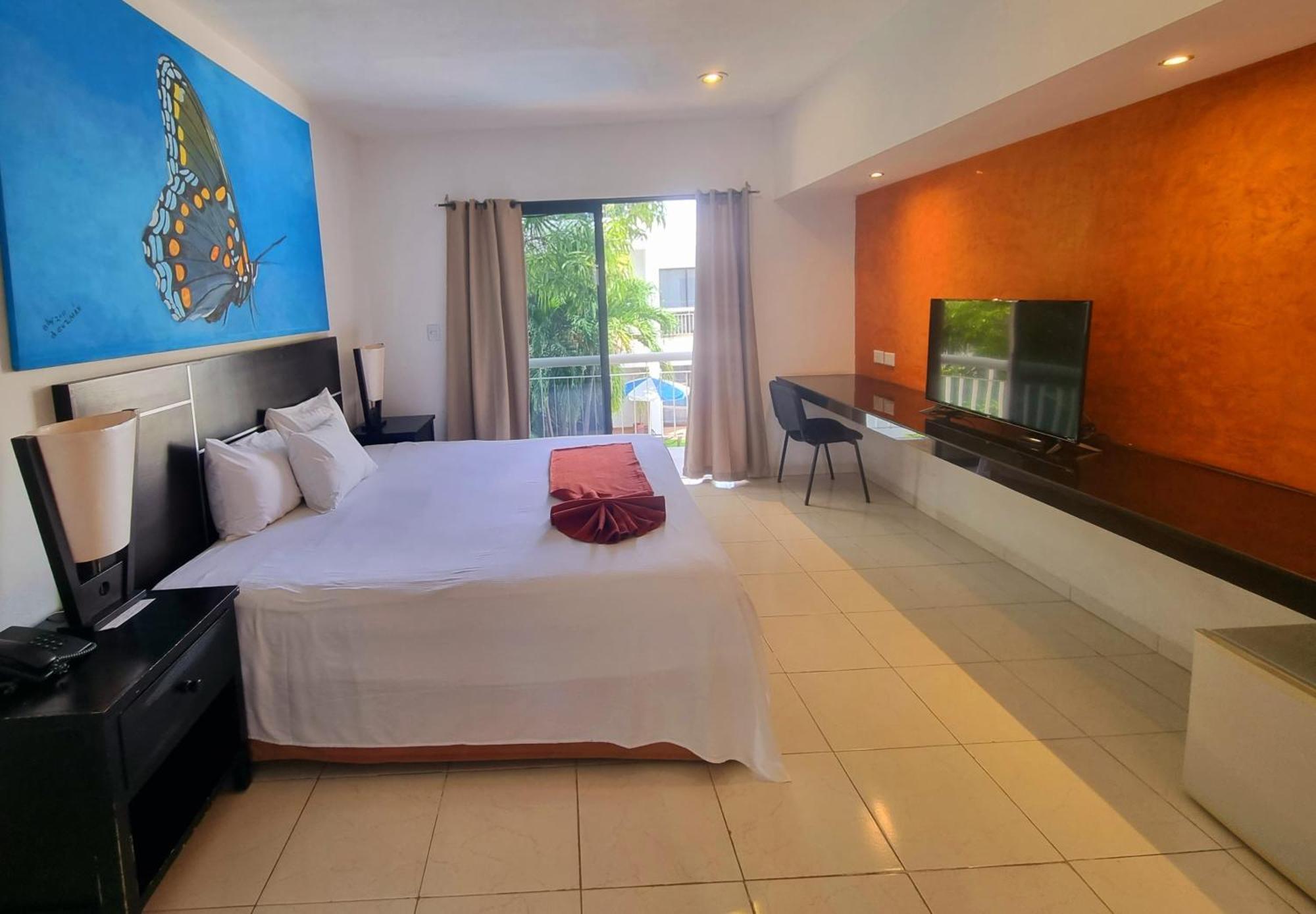 Hotel Holly 4*