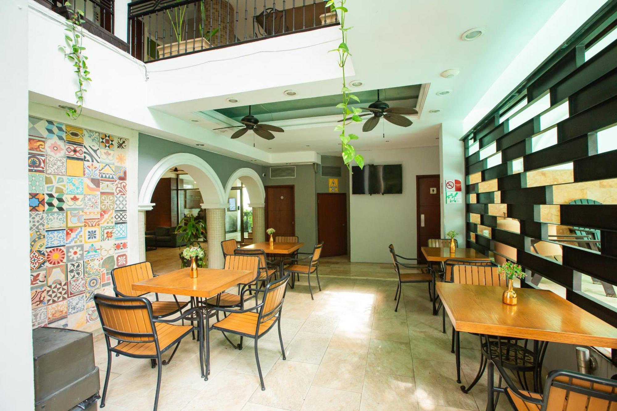 Nacional Hotel 4*