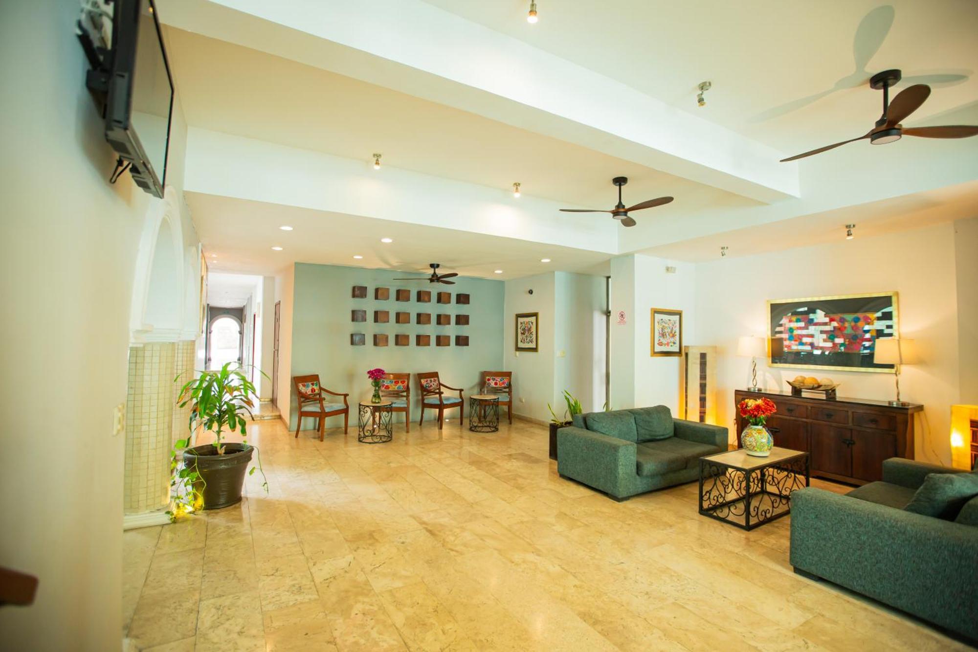 Nacional Hotel