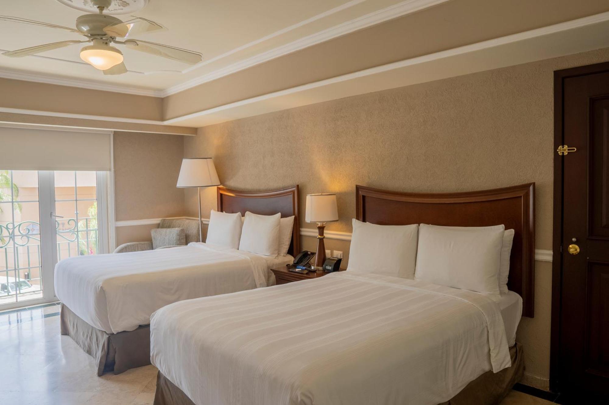 Hotel Mercedes Curio Collection By Hilton