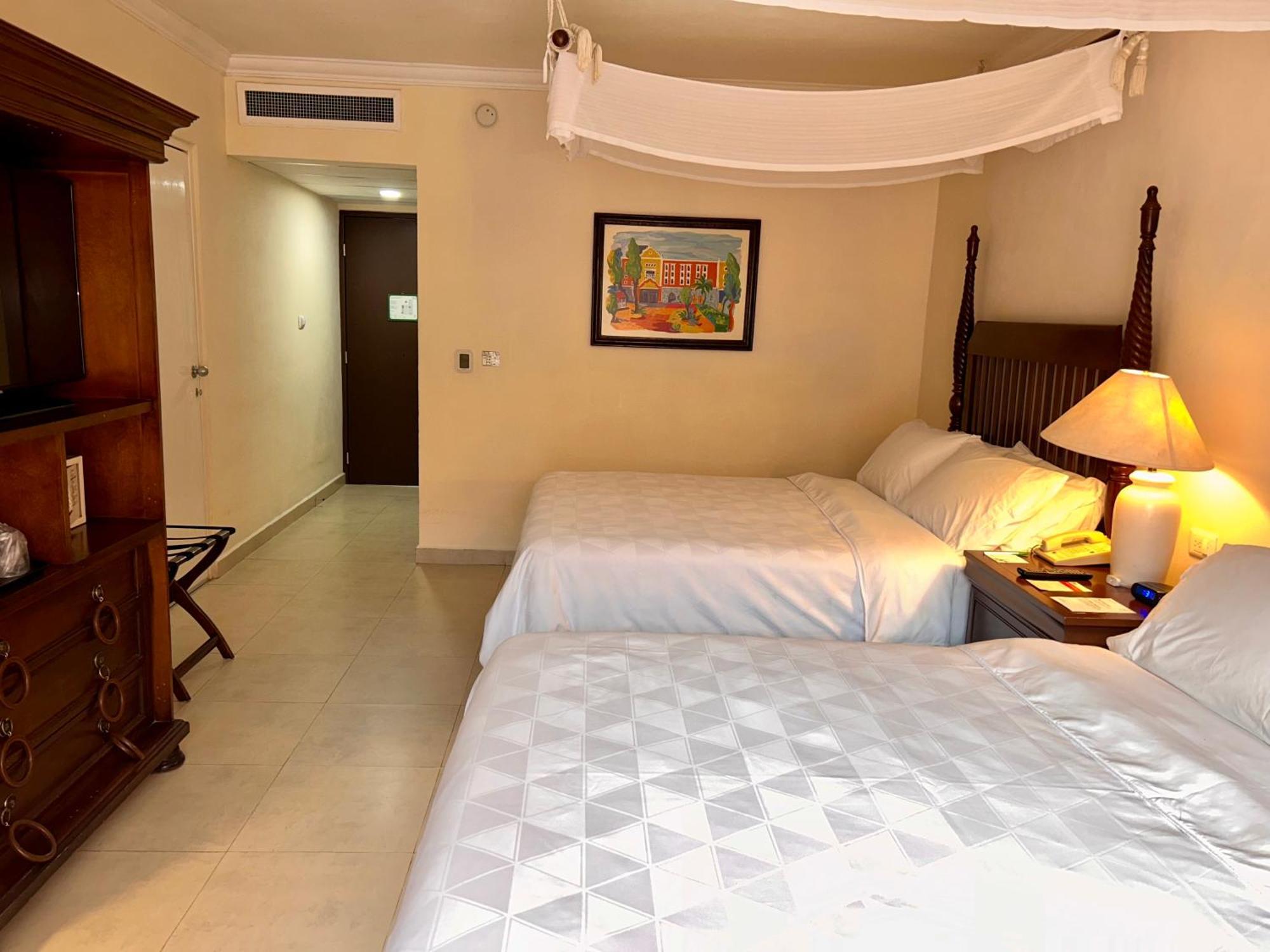 By Ihg Hotel