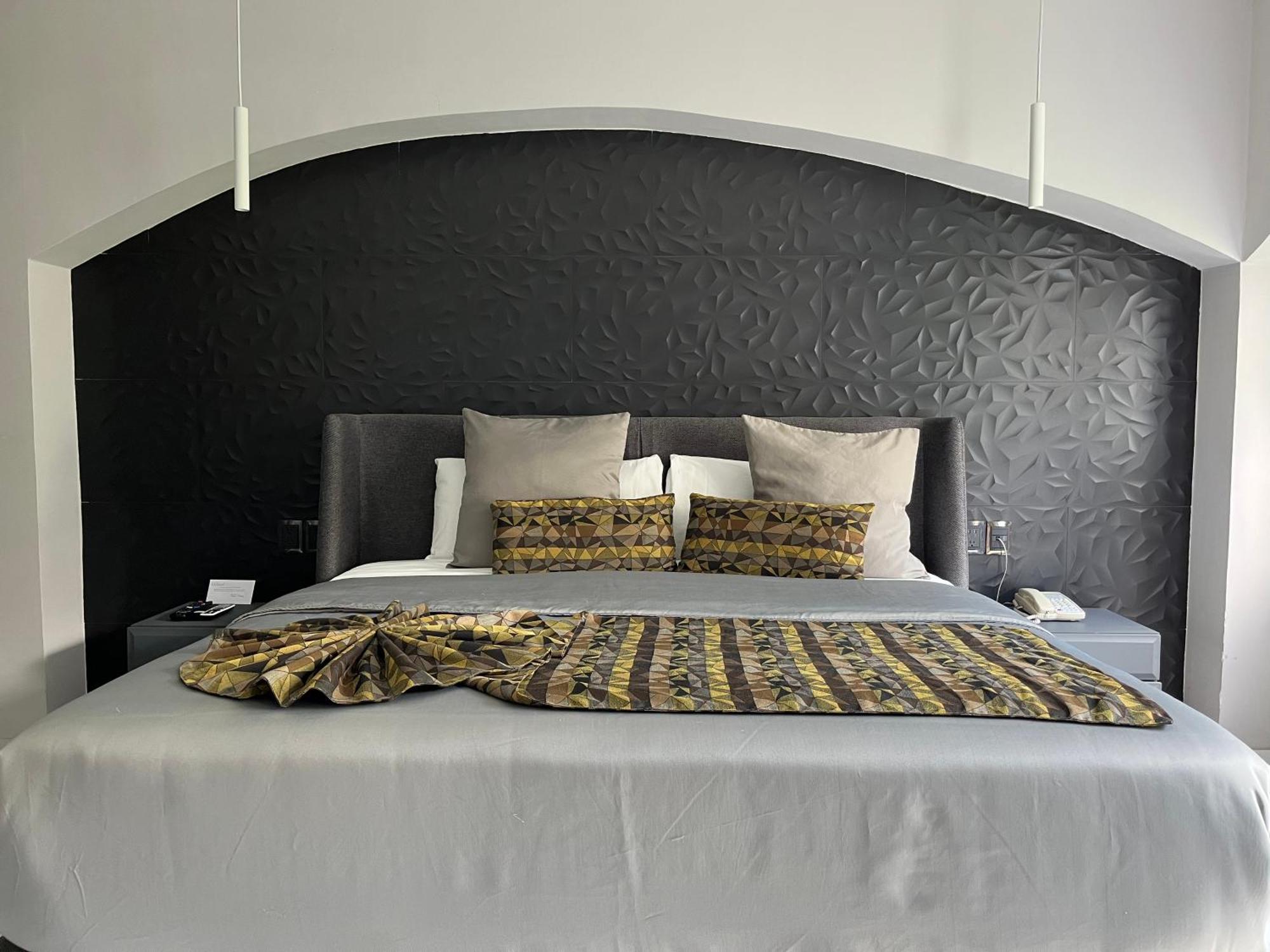 Chanpaal Boutique - Only Adults 5*