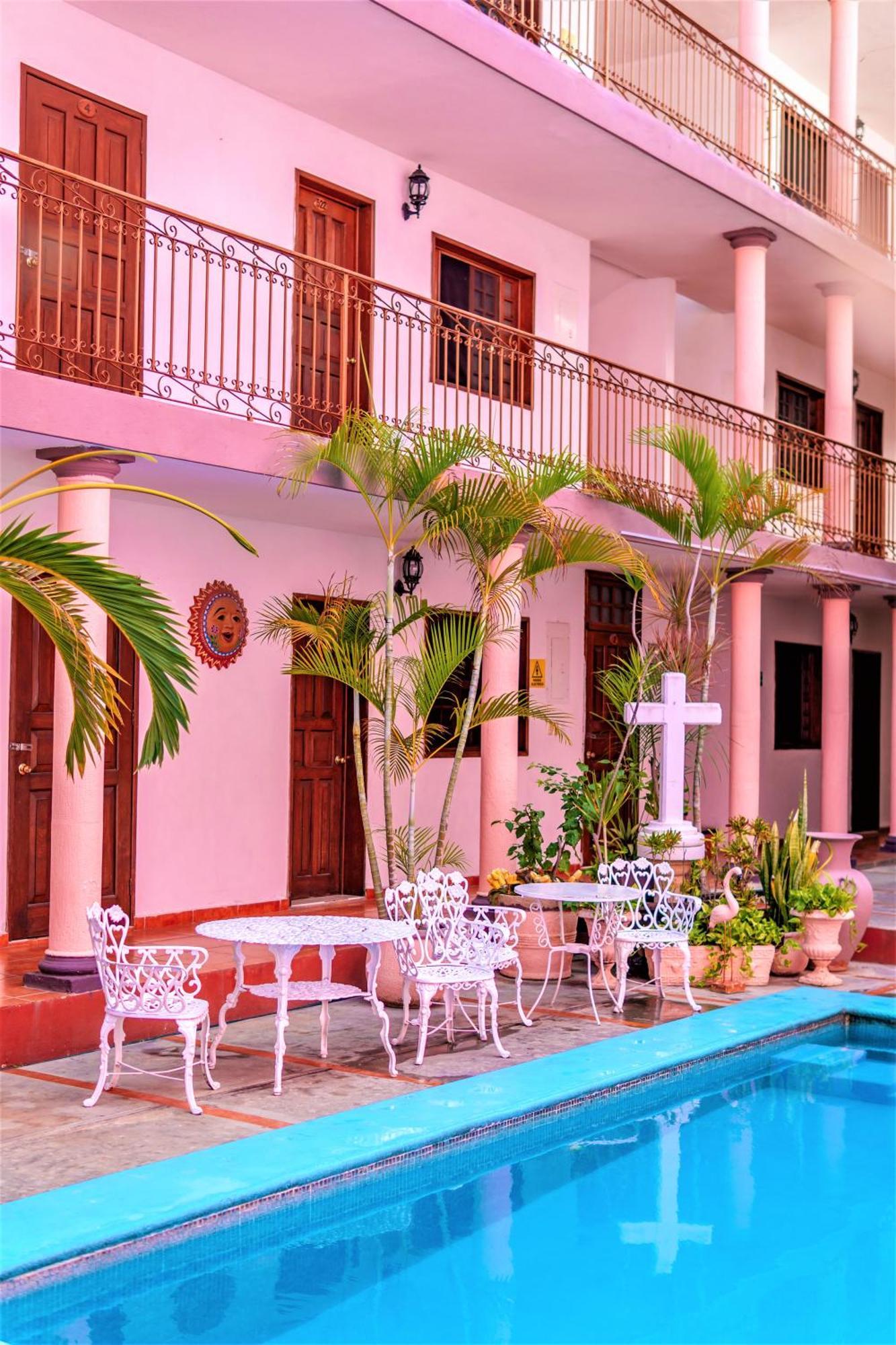 Santa Lucía Hotel