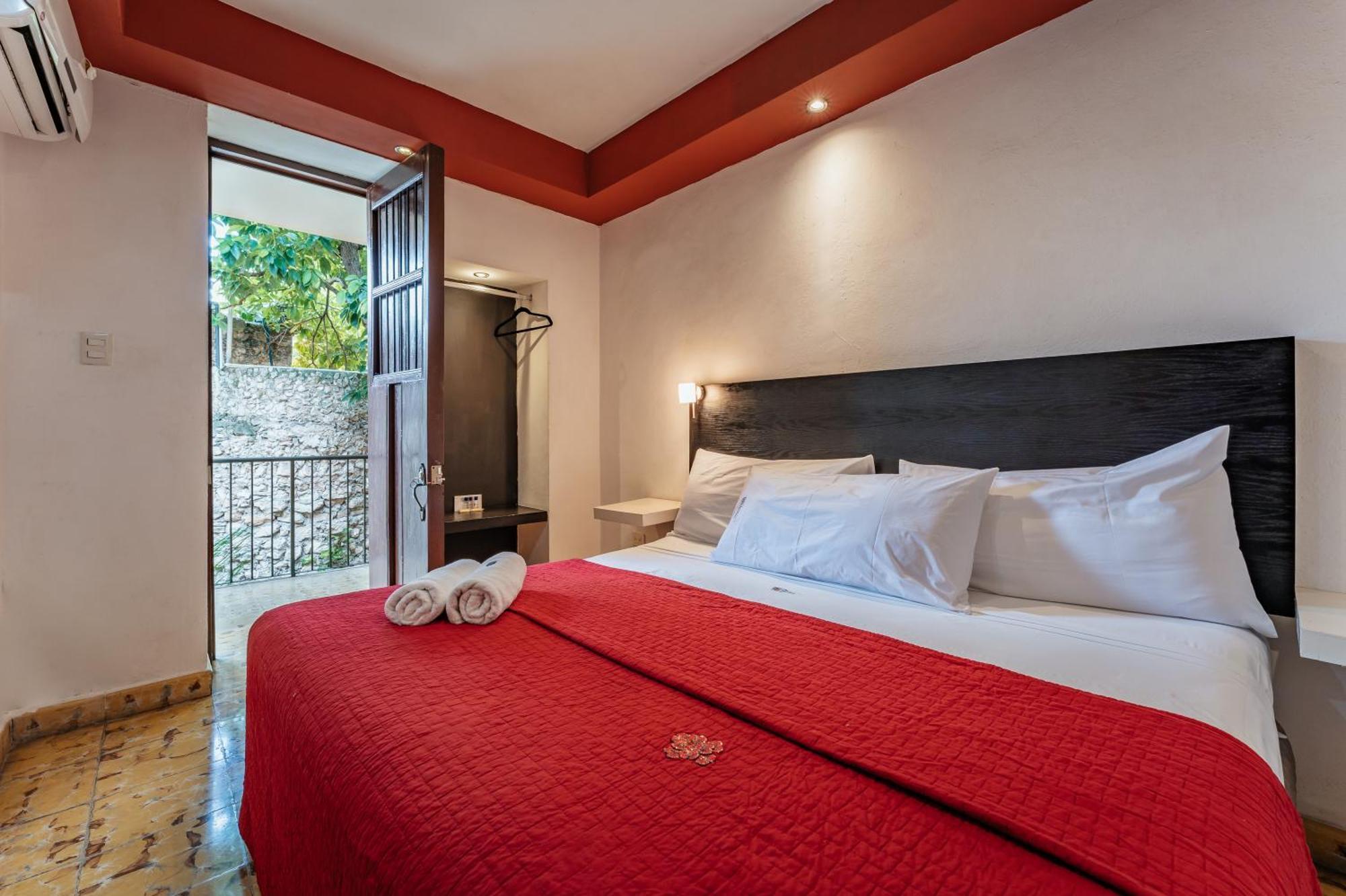 Santiago 3* Mérida