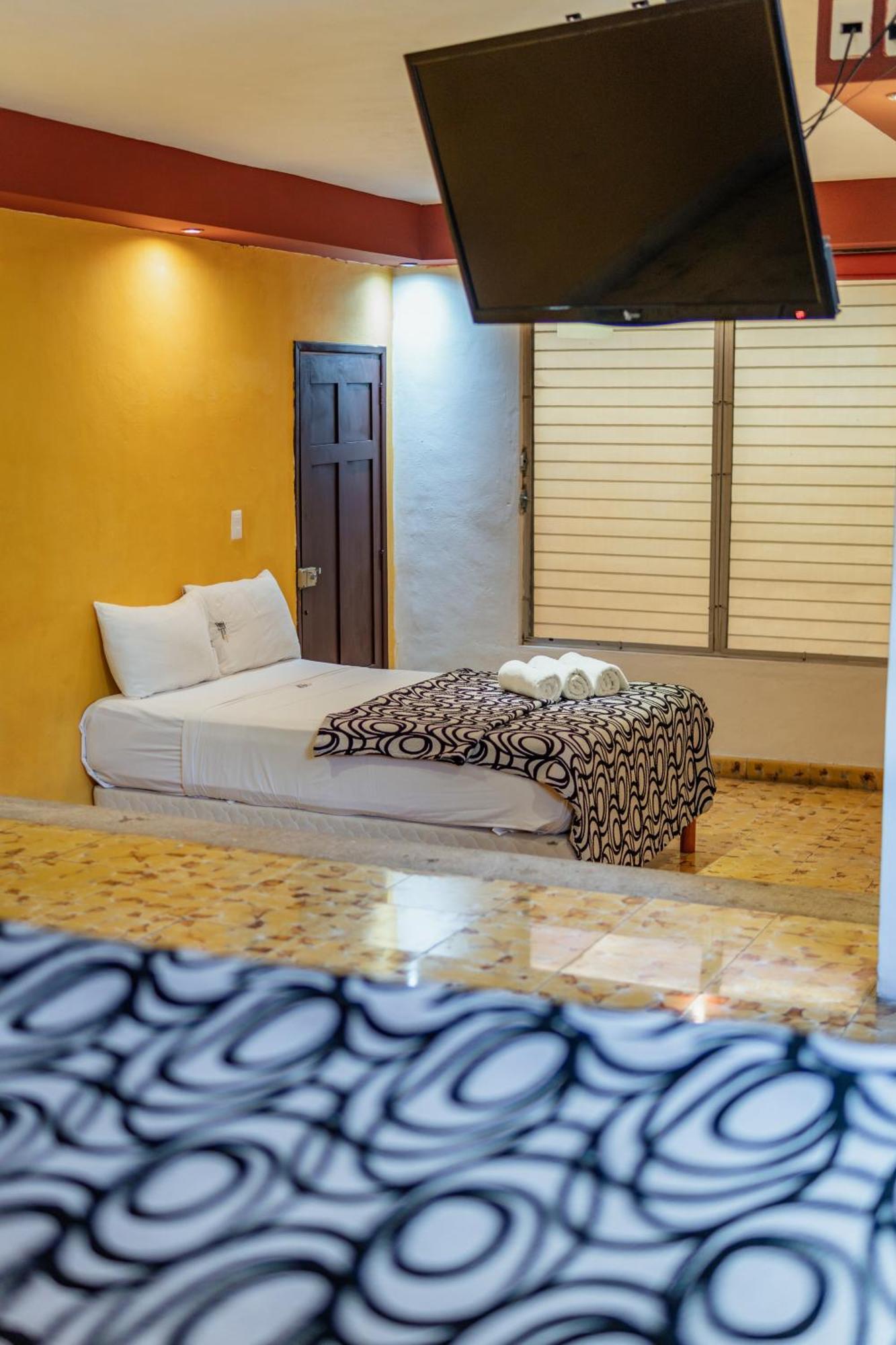 Santiago Hotel 3*
