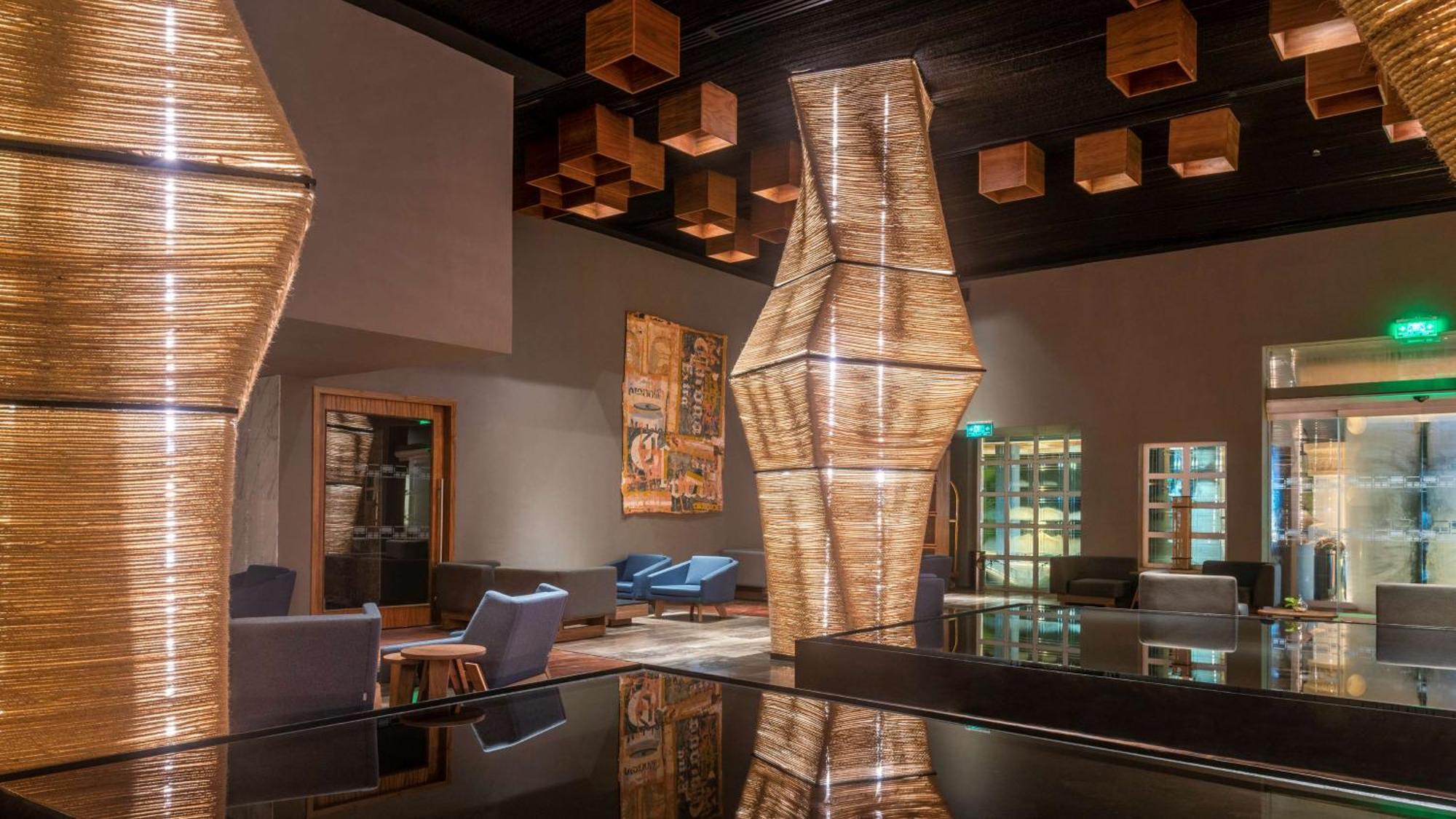 Hotel Mercedes Curio Collection By Hilton