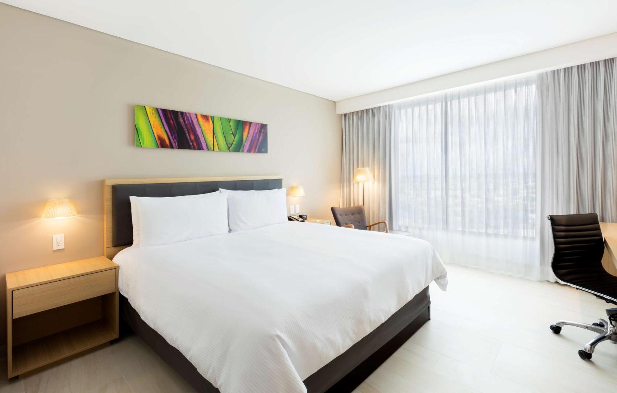 Hilton Garden Hotel 3*